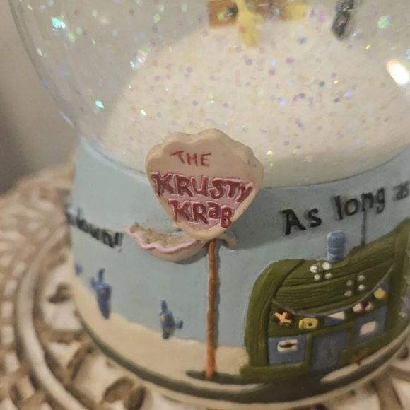 2003 Sponge Bob snow globe music box - Picture 6 of 10